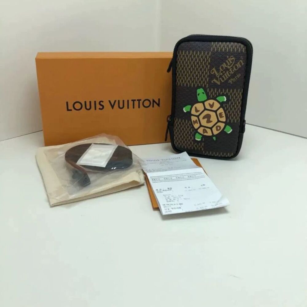 Louis Vuitton Women Pre-Loved Bag Brand New Condition